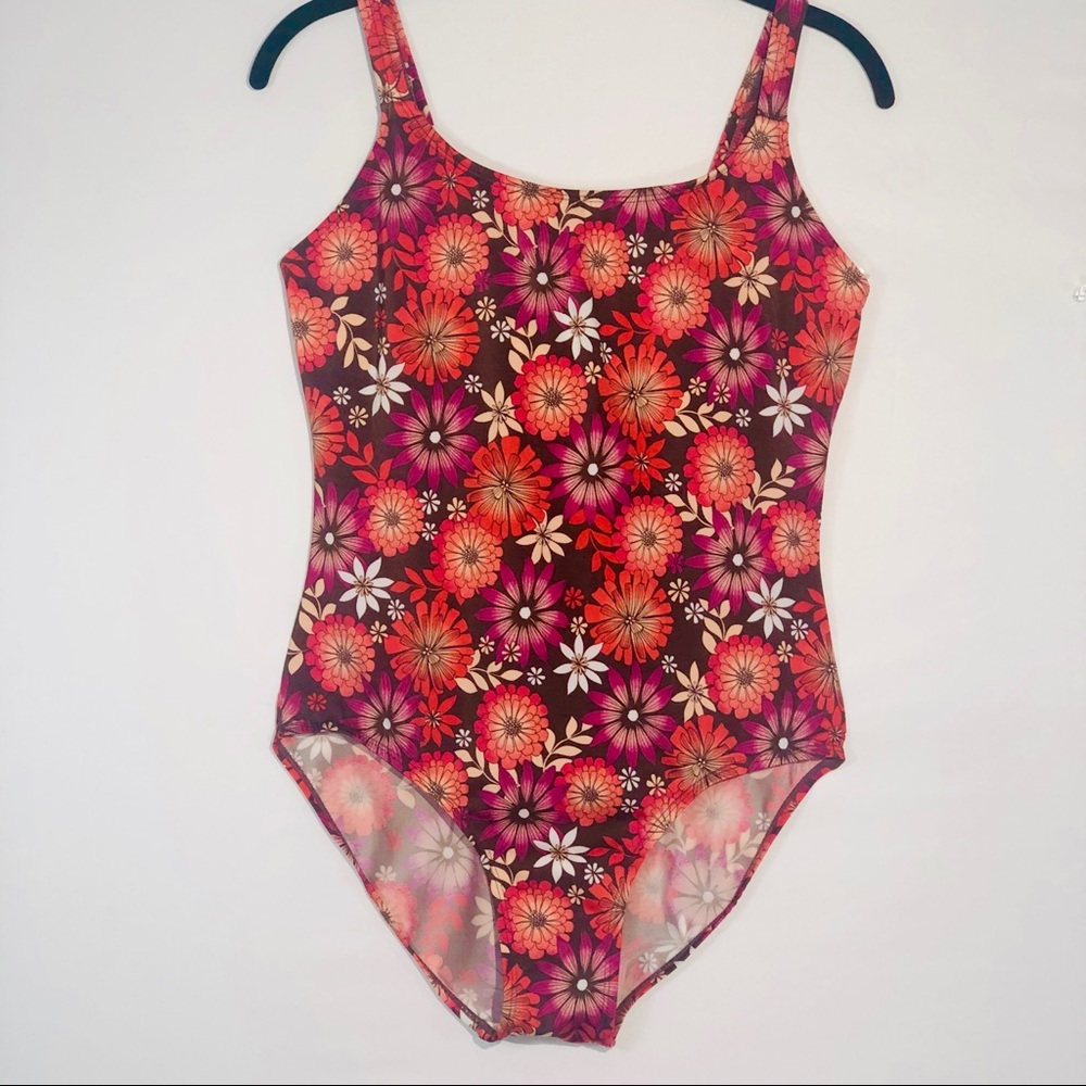 🏊♀️Islander Swimsuit Multi-Flowers Color Size 10